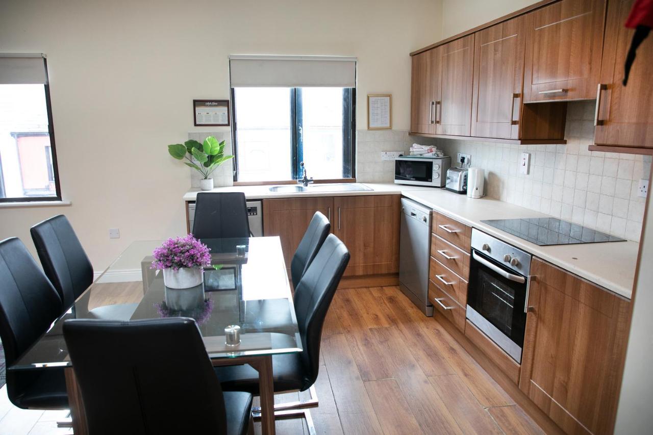 Arch House Apartments Атлон Екстер'єр фото