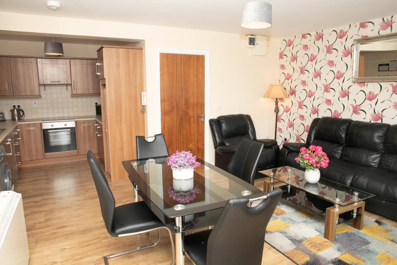 Arch House Apartments Атлон Екстер'єр фото