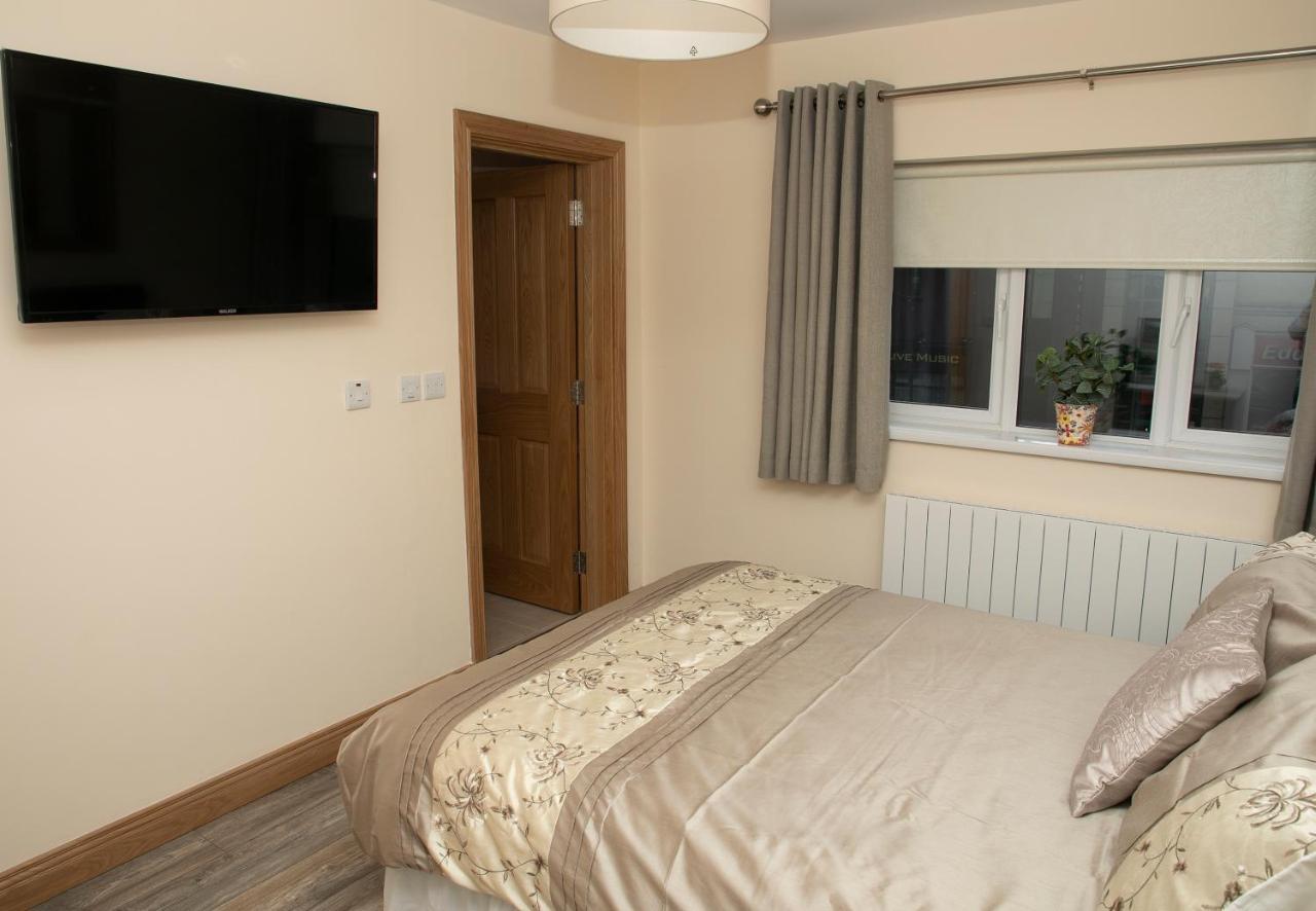 Arch House Apartments Атлон Екстер'єр фото