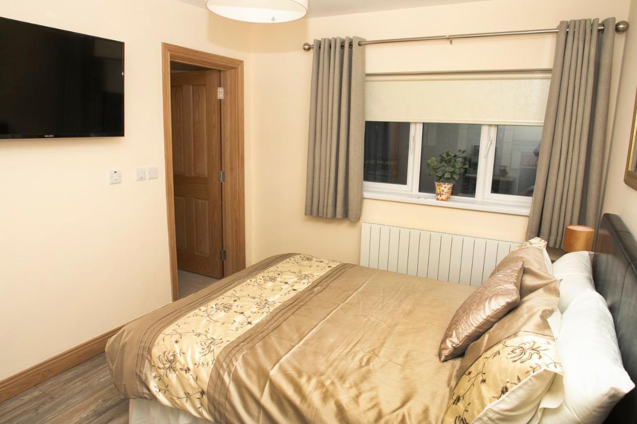 Arch House Apartments Атлон Екстер'єр фото