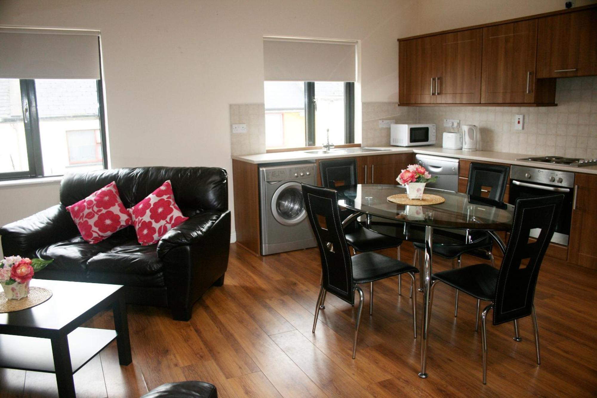 Arch House Apartments Атлон Екстер'єр фото