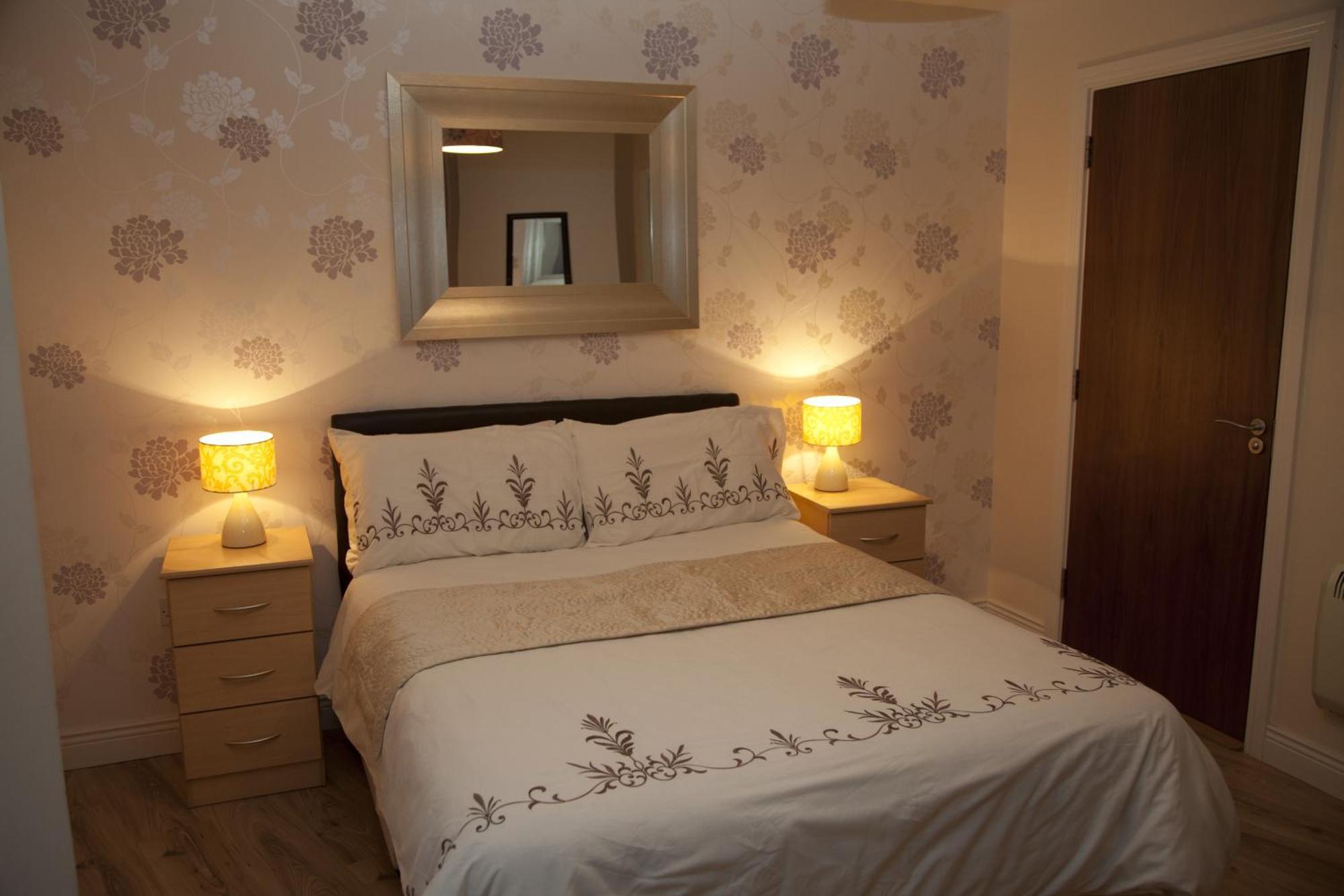 Arch House Apartments Атлон Екстер'єр фото