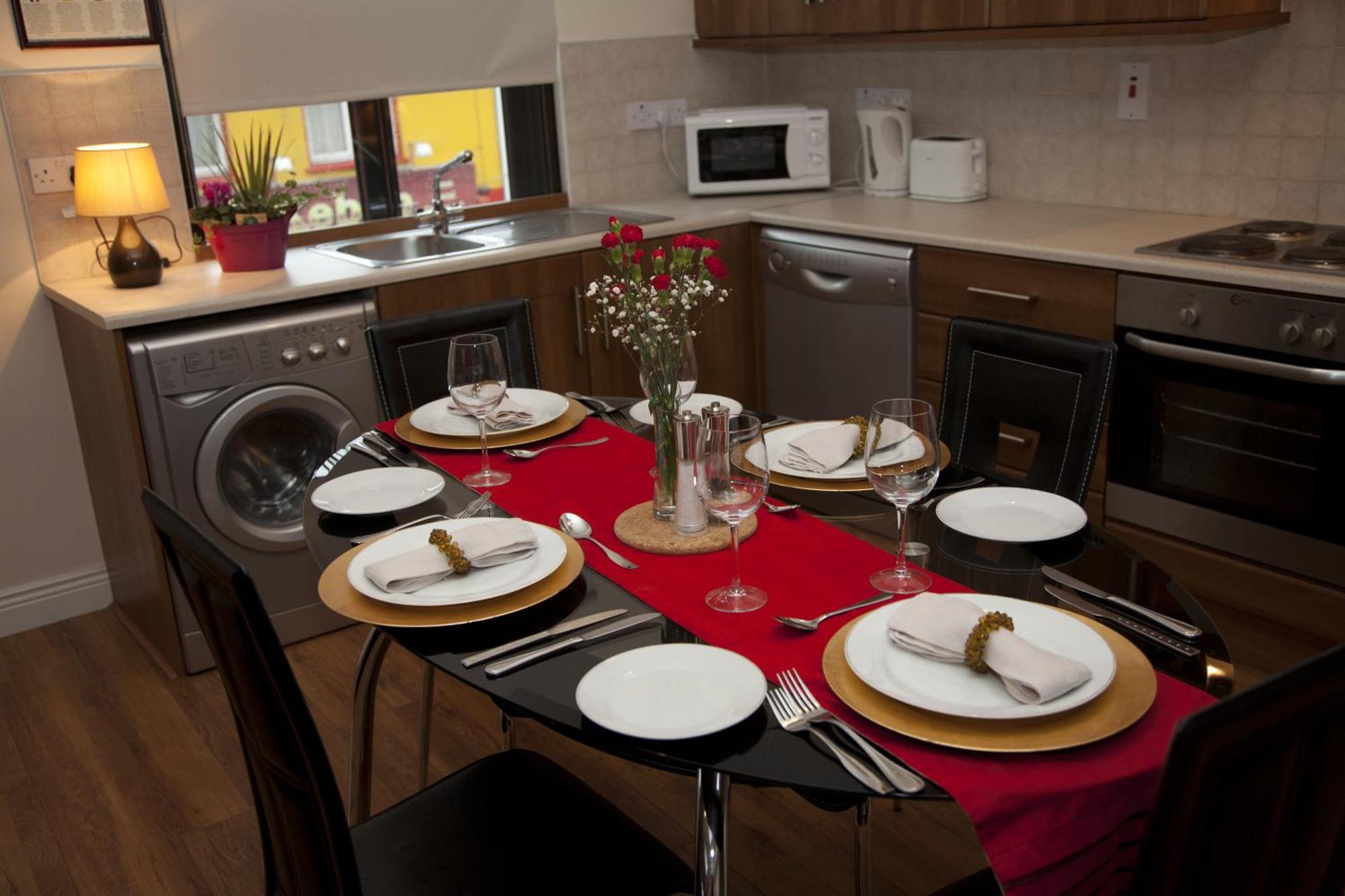 Arch House Apartments Атлон Екстер'єр фото